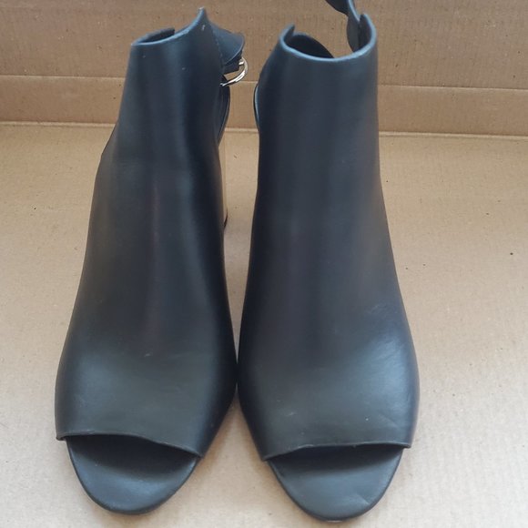 Black leather open toe booties sz 7 - Picture 2 of 7